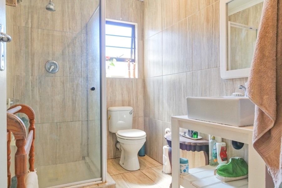 4 Bedroom Property for Sale in Gonubie Eastern Cape